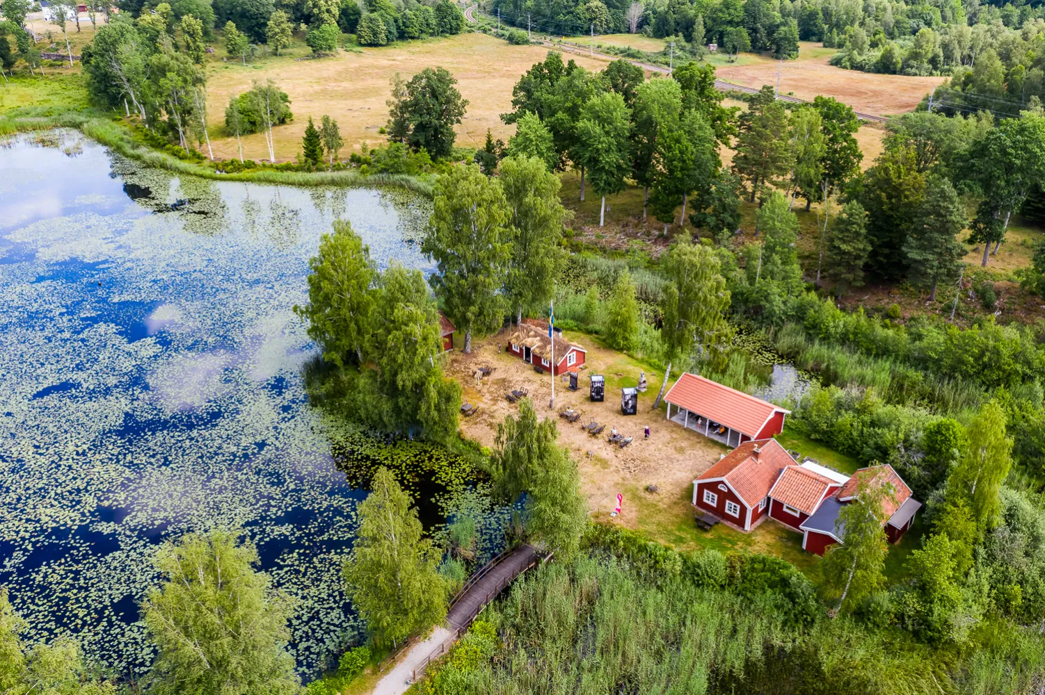 Hembygdsön, Holmsjö
