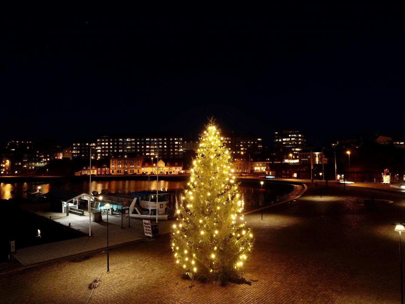 Julgran på Fisktorget i Karlskrona