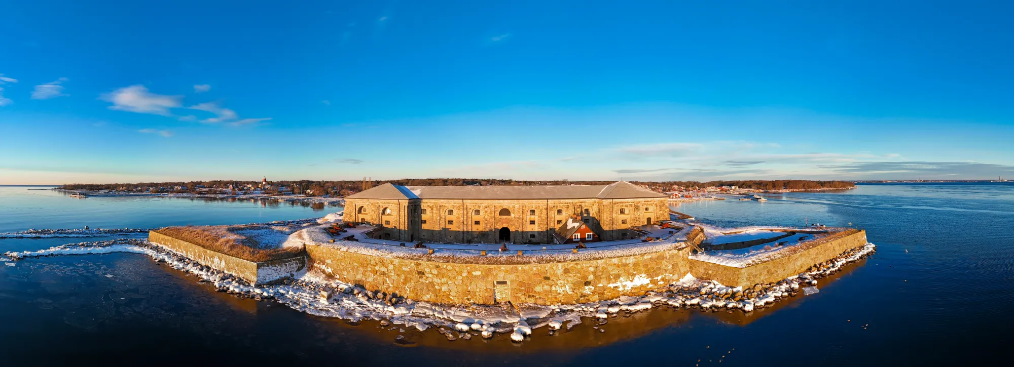 Drottningskärs kastell i snö