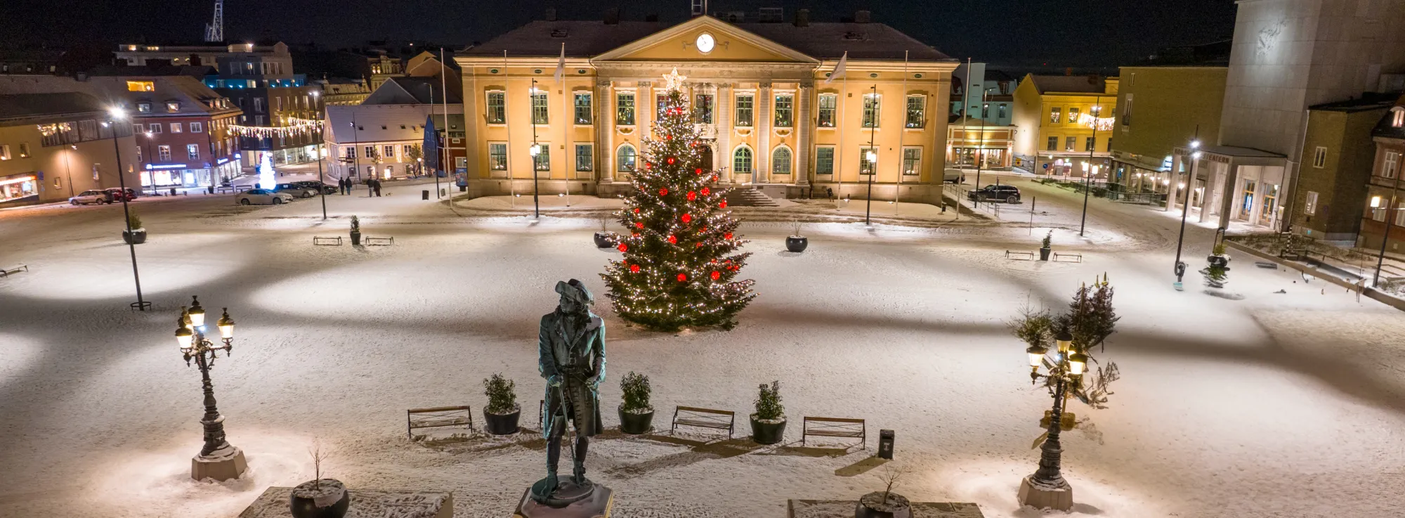 Stortorget i Karlskrona i vinterskrud