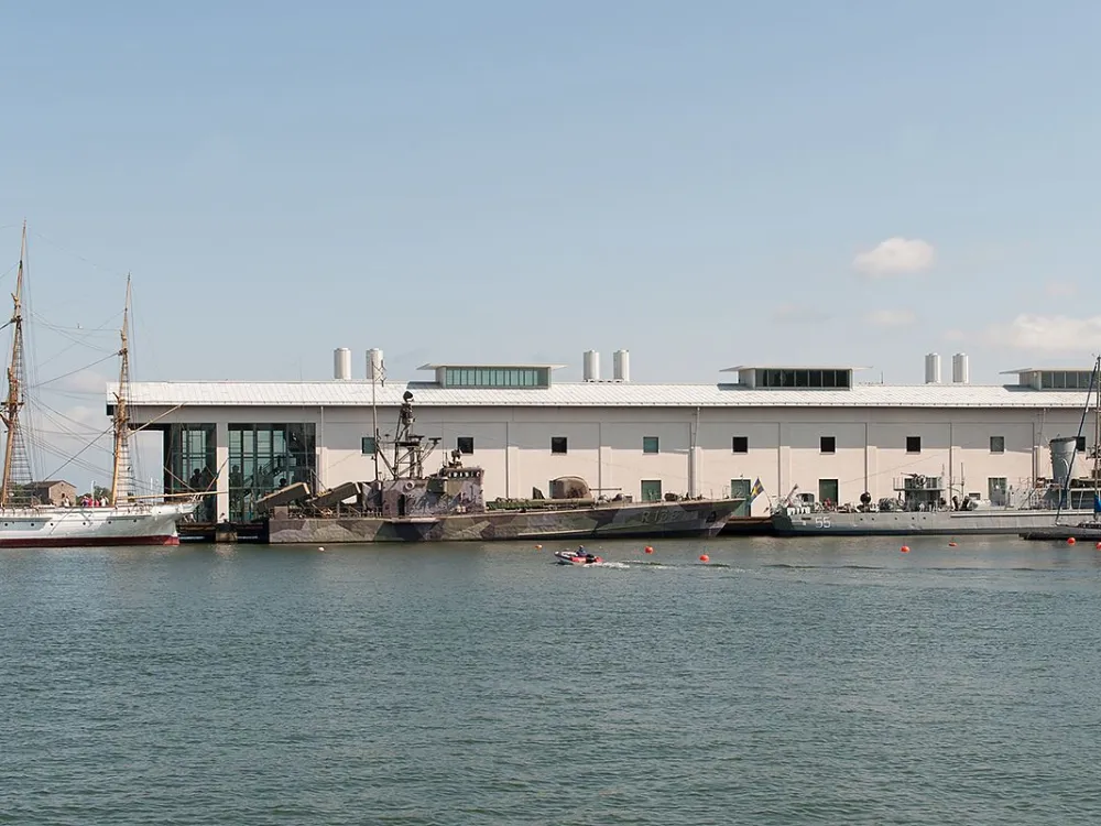 Besök Marinmuseums fartyg