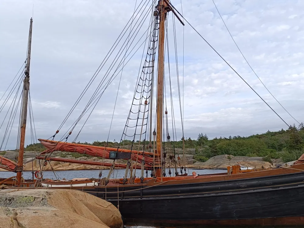 Att bevara gamla trähantverk och träbåtar