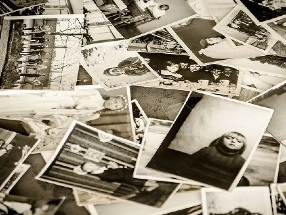  Släktforskarvärd i Holmsjö bibliotek