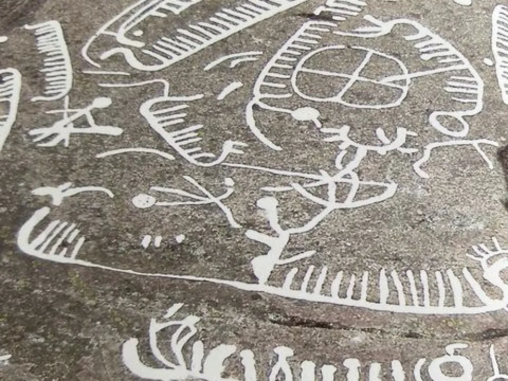 ÄlskaVår - The rare rock carvings in Möckleryd