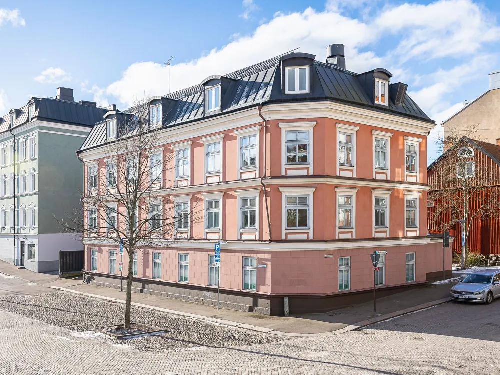 Trossö Hostel