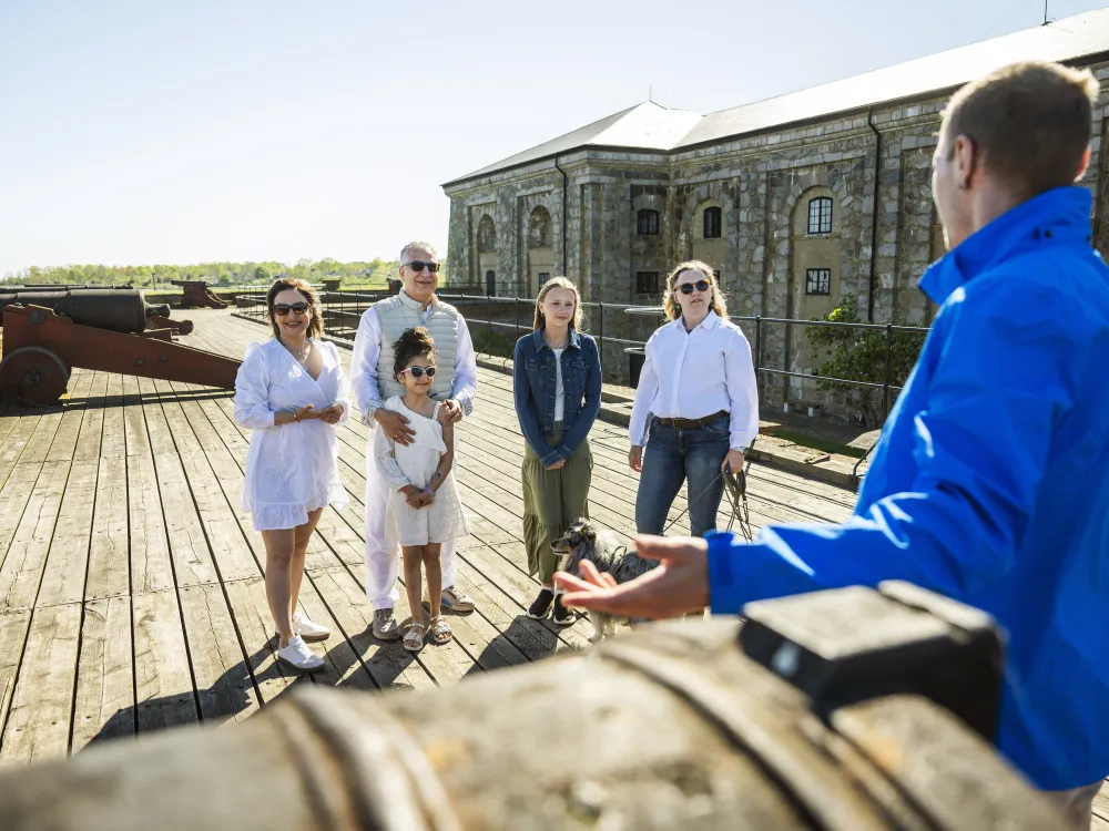 Guided tour - Time Travel at Drottningskär Citadel.