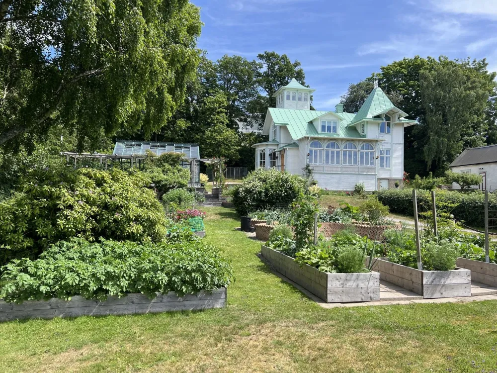 Villa Utsigten med trädgård