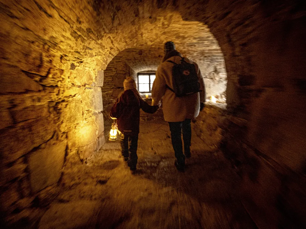 Guided tour -  Cosy Gathering at Dusk at Drottningskär Citadel