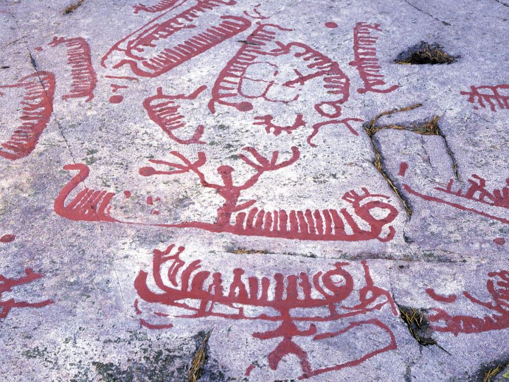 Möckleryds rock carvings - Horsahallen