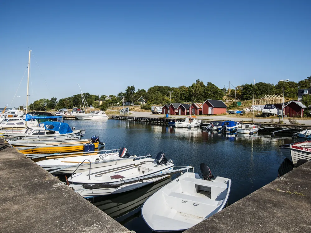 Guest harbour & RV parking - Sanda