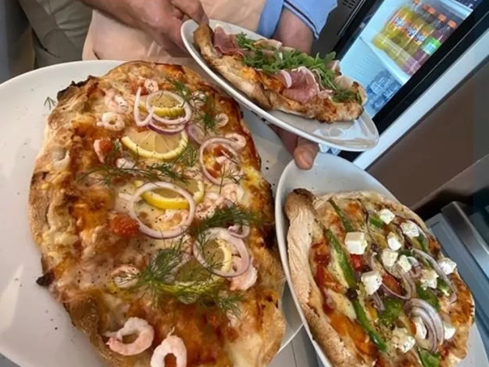 Bella Mare Glasscafé & Bistro