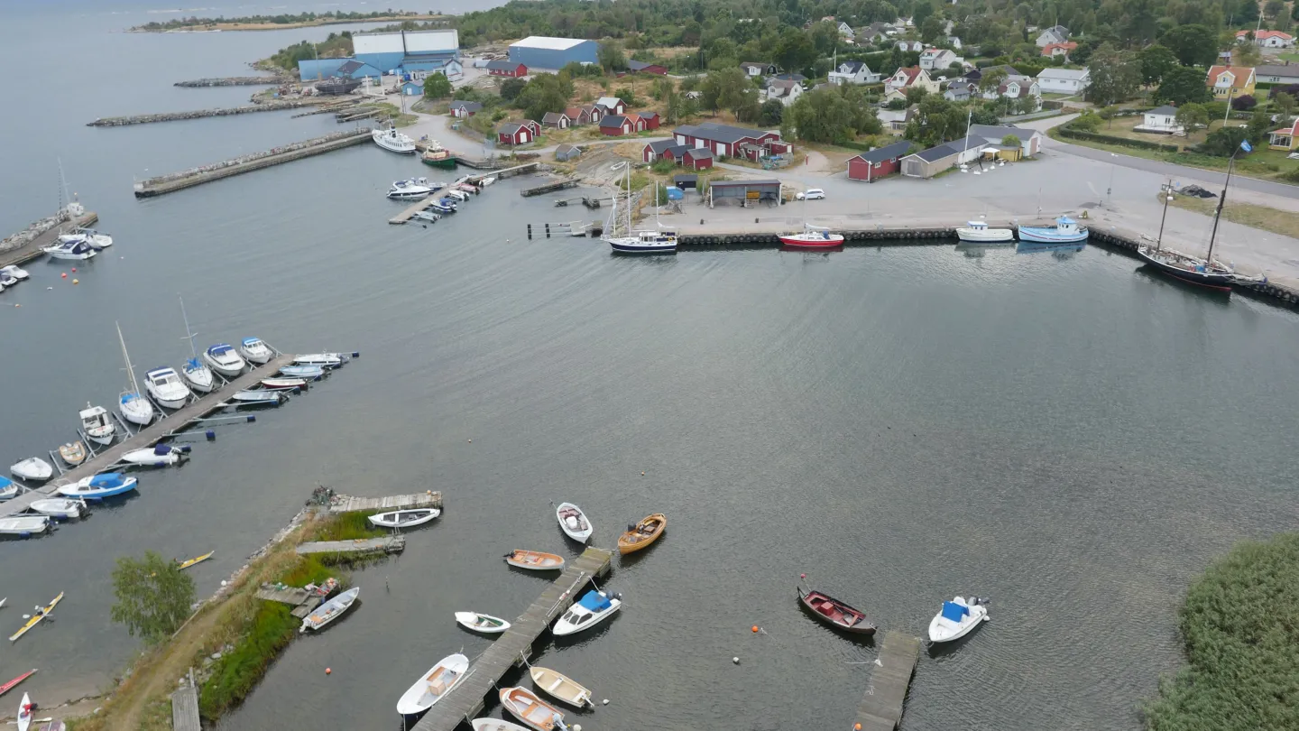 Gästhamn - Garpahamnen Hasslö in Hasslö